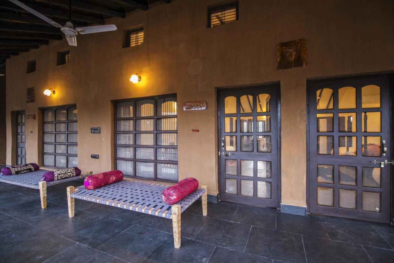Wowstayz Pachmarhi Ecotel Exterior photo