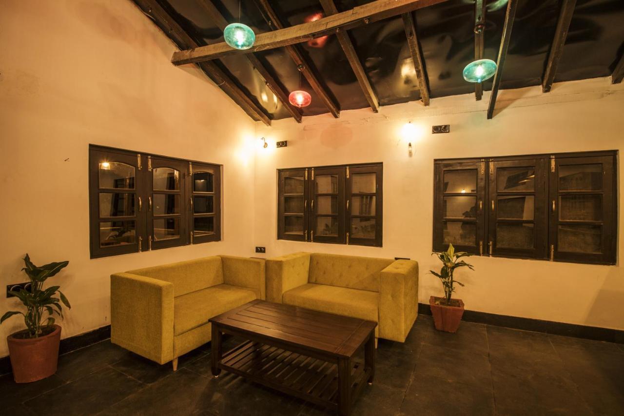 Wowstayz Pachmarhi Ecotel Exterior photo