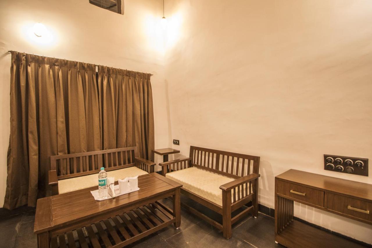 Wowstayz Pachmarhi Ecotel Exterior photo